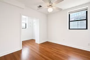 3700 N Sheffield Ave, Chicago, IL 60613 - Photo 5
