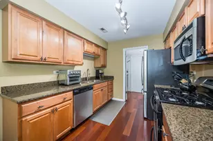 7615 Bristol Ct, Woodridge, IL 60517 - Photo 9