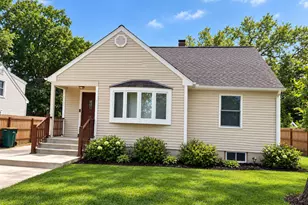 23210 W Lone Tree Ln, Lake Zurich, IL 60047 - Photo 1