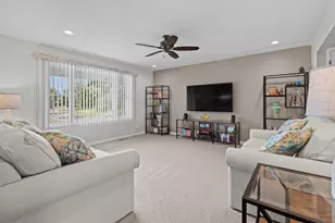 163 Bourne Ln, Bloomingdale, IL 60108 - Photo 11