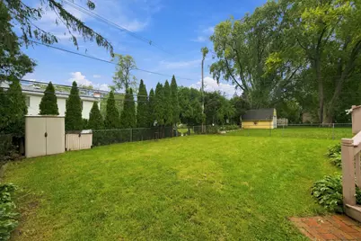 2250 Corona Road, Waukegan, IL 60087 - Photo 31
