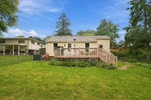 2250 Corona Rd, Waukegan, IL 60087 - Photo 33