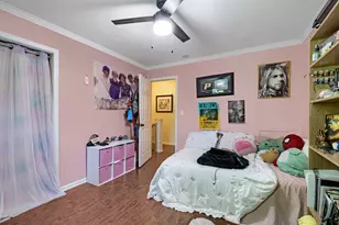 1410 W Sherwin Ave, Chicago, IL 60626 - Photo 23