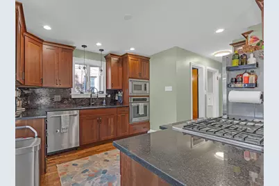 [Address not provided], Chicago, IL 60655 - Photo 5