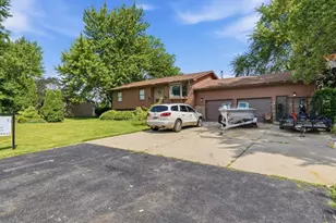 13080 W 28th St, Zion, IL 60099 - Photo 25