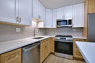 945 E Kenilworth Ave, Palatine, IL 60074 - Photo 21