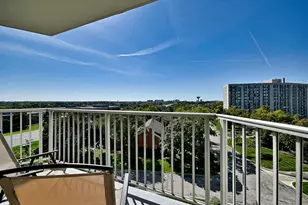40 N Tower Rd, Oak Brook, IL 60523 - Photo 29