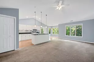 1128 Bristlecone Ct, Darien, IL 60561 - Photo 3