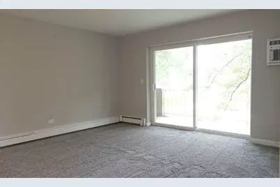 1311 S Finley Road #213, Lombard, IL 60148 - Photo 3