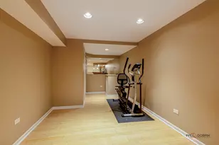 2095 Rockland Dr, Aurora, IL 60503 - Photo 45