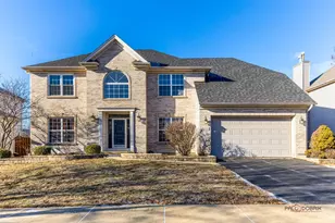 2095 Rockland Dr, Aurora, IL 60503 - Photo 3
