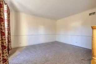 2095 Rockland Dr, Aurora, IL 60503 - Photo 13