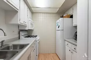 9114 W 140th St, Orland Park, IL 60462 - Photo 13