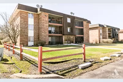 9114 W 140th Street #201, Orland Park, IL 60462 - Photo 3