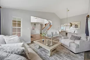 3 White Fence Trail, Streamwood, IL 60107 - Photo 9