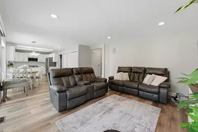 3 White Fence Trail, Streamwood, IL 60107 - Photo 11