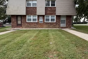 1501 Hovey Ave, Normal, IL 61761 - Photo 5
