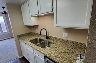 1 Renaissance Pl, Palatine, IL 60067 - Photo 15
