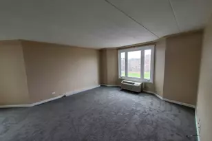 1 Renaissance Pl, Palatine, IL 60067 - Photo 7