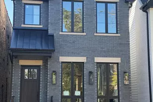 2712 N Magnolia Ave, Chicago, IL 60614 - Photo 1