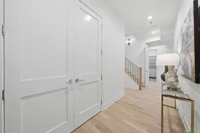 2481 N Milwaukee Avenue #201, Chicago, IL 60647 - Photo 13