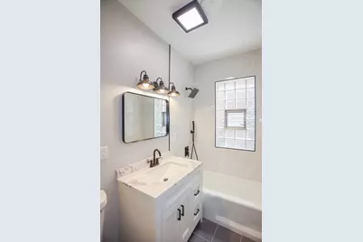 5338 W Montrose Avenue, Chicago, IL 60641 - Photo 39