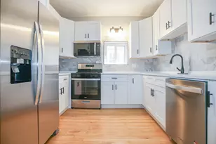 5338 W Montrose Ave, Chicago, IL 60641 - Photo 37