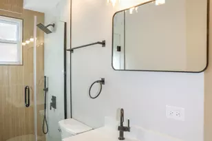 5338 W Montrose Ave, Chicago, IL 60641 - Photo 7