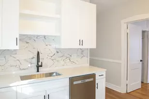5338 W Montrose Ave, Chicago, IL 60641 - Photo 5