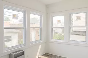 5338 W Montrose Ave, Chicago, IL 60641 - Photo 35