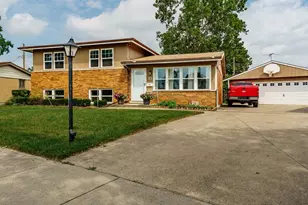 93 E Craig Dr, Chicago Heights, IL 60411 - Photo 3