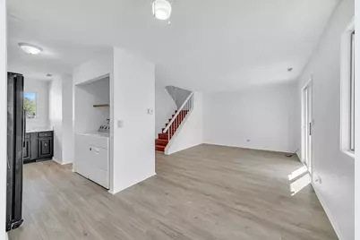 526 Alton Court, Carol Stream, IL 60188 - Photo 7