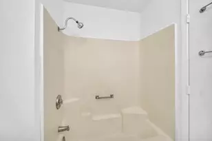 526 Alton Ct, Carol Stream, IL 60188 - Photo 13