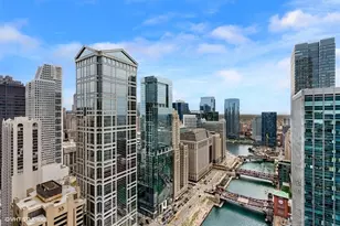 300 N State St, Chicago, IL 60654 - Photo 7
