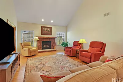 5910 Highland Prairie Drive, Johnsburg, IL 60051 - Photo 7
