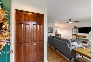 56 Peyton Dr, Chicago Heights, IL 60411 - Photo 3