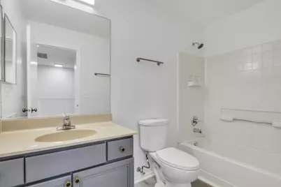 601 W Kristina Lane, Round Lake, IL 60073 - Photo 21