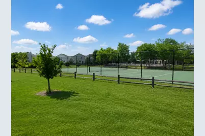 647 W Jonathan Drive, Round Lake, IL 60073 - Photo 9