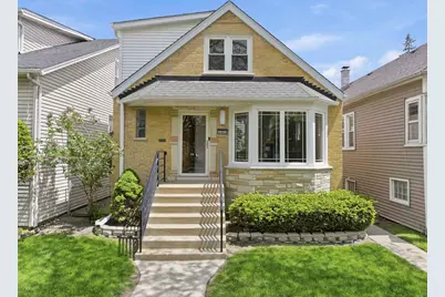 4903 N Moody Avenue, Chicago, IL 60630 - Photo 1