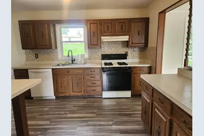 914 Oakleaf Avenue, McHenry, IL 60051 - Photo 3