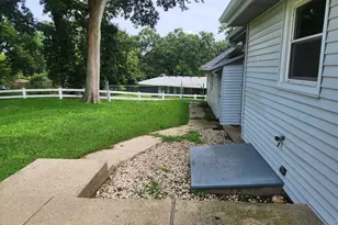 914 Oakleaf Ave, McHenry, IL 60051 - Photo 21