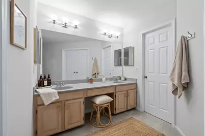 352 Satinwood Court N, Buffalo Grove, IL 60089 - Photo 9