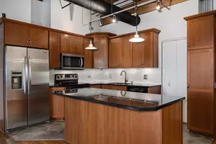 331 S Peoria St, Chicago, IL 60607 - Photo 5