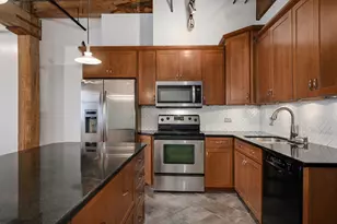 331 S Peoria St, Chicago, IL 60607 - Photo 7