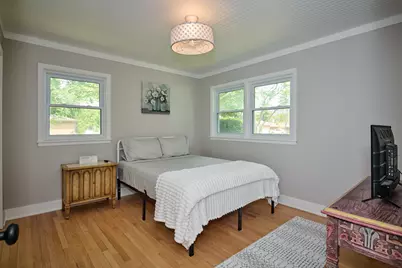 4555 Cleveland Street, Skokie, IL 60076 - Photo 15