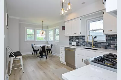 4555 Cleveland Street, Skokie, IL 60076 - Photo 19
