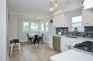 4555 Cleveland St, Skokie, IL 60076 - Photo 19