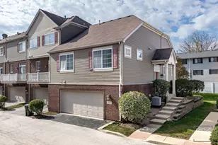913 Neudearborn Ln, Naperville, IL 60563 - Photo 1