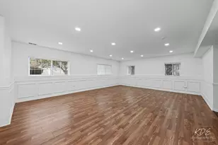 913 Neudearborn Ln, Naperville, IL 60563 - Photo 23