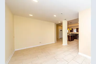 7554 N Claremont Avenue #G, Chicago, IL 60645 - Photo 3